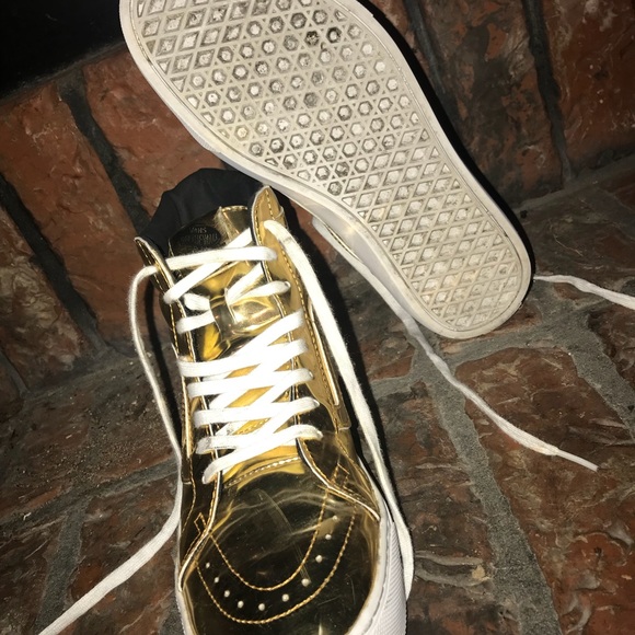 Limited Edition “Olympic Gold” Sk8-Hi Vans - Picture 5 of 6